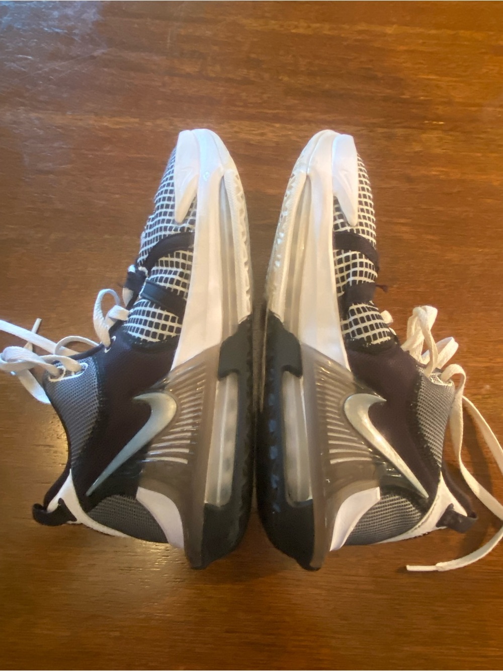 Nike LeBron Witness 7 VII Men's Size 7.5 Basketball Shoes White Black DM1123-100